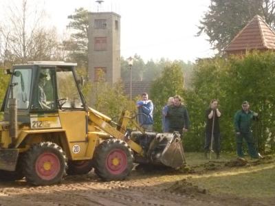 Schweres Ger&auml;t musste her.  (Bild vergr&ouml;&szlig;ern)
