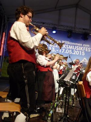 Foto des Albums: Unterhaltungsmusik im Bierzelt beim Bezirksmusikfest in Weicht (14. 05. 2015)