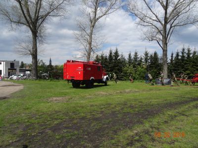 Foto des Albums: Gerätehauseinweihung der Freiwilligen Feuerwehr Koßdorf am 2. Mai 2015