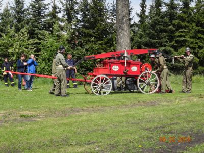 Foto des Albums: Gerätehauseinweihung der Freiwilligen Feuerwehr Koßdorf am 2. Mai 2015