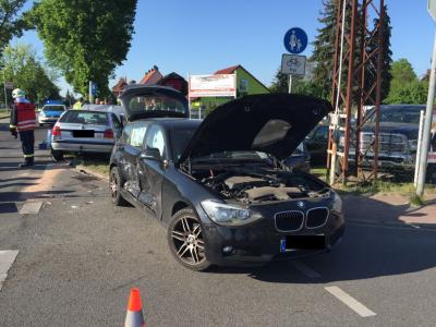 Foto des Albums: Einsatz 105/2015 - auslaufende Betriebsstoffe nach VU