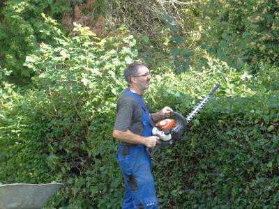 Foto des Albums: Bürgeraktion auf dem Friedhof Malborn