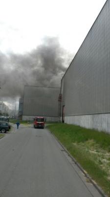 Foto des Albums: Einsatz 117/2015 - Brand Firma Relux