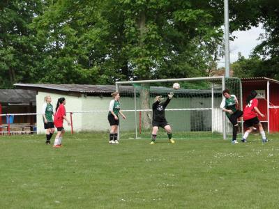 Foto des Albums: Häsener SV - Birkenwerder BC