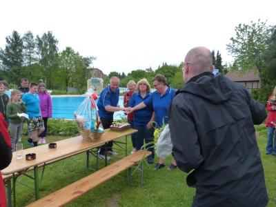 Foto des Albums: Eröffnung der Saison des Freizeitbades Grasleben Mai 2015