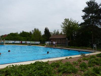 Foto des Albums: Eröffnung der Saison des Freizeitbades Grasleben Mai 2015