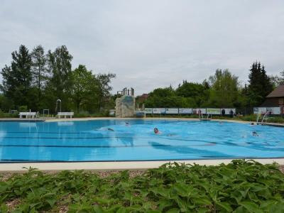 Foto des Albums: Eröffnung der Saison des Freizeitbades Grasleben Mai 2015