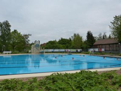 Foto des Albums: Eröffnung der Saison des Freizeitbades Grasleben Mai 2015