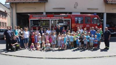 Foto des Albums: Kindergarten besucht Feuerwehr (05. 06. 2015)