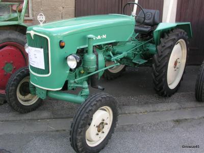 Foto des Albums: Dorffest 2015 - Oldtimer