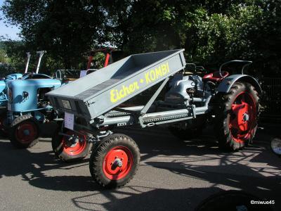 Foto des Albums: Dorffest 2015 - Oldtimer