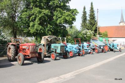 Foto des Albums: Dorffest 2015 - Oldtimer