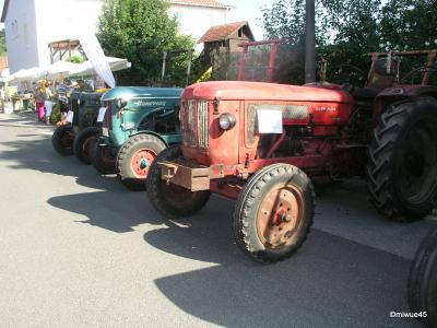 Foto des Albums: Dorffest 2015 - Oldtimer