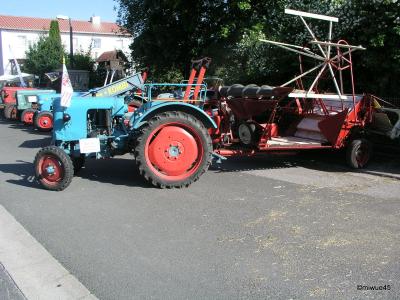 Foto des Albums: Dorffest 2015 - Oldtimer