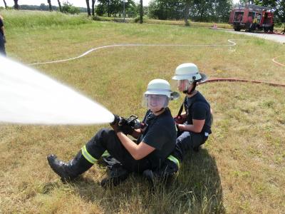 Foto des Albums: Jugendfeuerwehr - Projekt 24h Berufsfeuerwehr (25. 06. 2015)