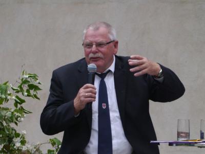 Foto des Albums: Besuch von Manfred Stolpe in Butzow (29.06.2015)