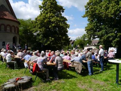 Foto des Albums: Besuch von Manfred Stolpe in Butzow (29.06.2015)