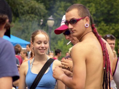 Foto des Albums: Lake Jumping 2005: die schönsten Zuschauer und Biker (30.07.2005)