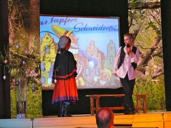 Foto des Albums: "Großes Theater" - Der verhexte Märchenkessel (23. 03. 2015)