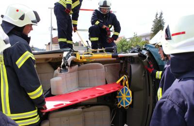 Foto des Albums: Ausbildung Hilfeleistung - Verkehrsunfall (18. 07. 2015)