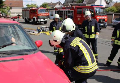 Foto des Albums: Ausbildung Hilfeleistung - Verkehrsunfall (18. 07. 2015)