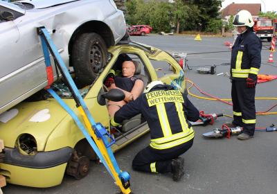 Foto des Albums: Ausbildung Hilfeleistung - Verkehrsunfall (18. 07. 2015)