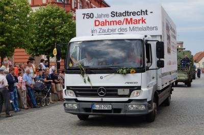 Foto des Albums: Festumzug zur 750-Jahrfeier zum Stadtrecht Dahme/Mark (19.07.2015)