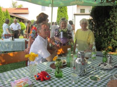 Foto des Albums: 80. Geb.Tag unserer "Oma" Regina Gimpl