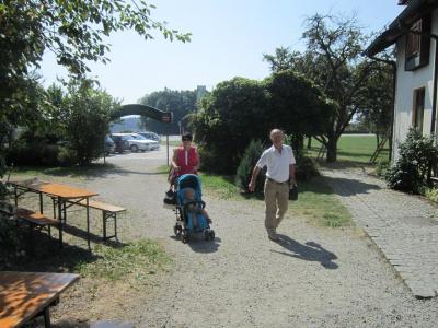 Foto des Albums: 80. Geb.Tag unserer "Oma" Regina Gimpl