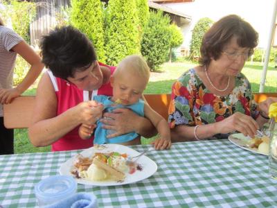 Foto des Albums: 80. Geb.Tag unserer "Oma" Regina Gimpl