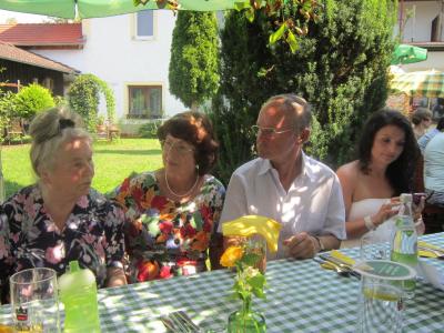 Foto des Albums: 80. Geb.Tag unserer "Oma" Regina Gimpl