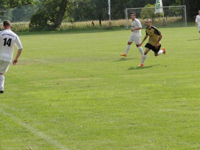 Foto des Albums: Pokalspiel HSV II - TuS II