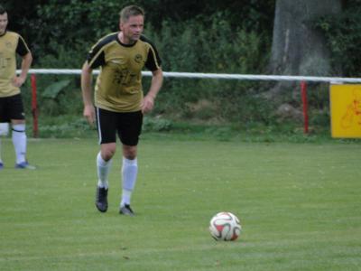 Foto des Albums: Pokalspiel HSV II - TuS II