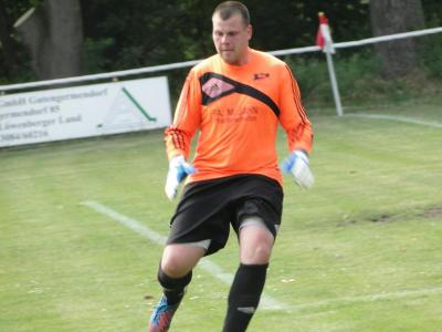 Foto des Albums: Pokalspiel HSV II - TuS II