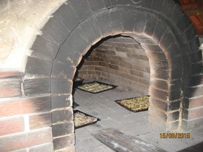 Foto des Albums: Backen im Steinbackofen