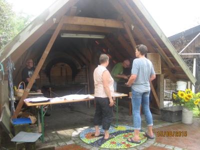 Foto des Albums: Backen im Steinbackofen