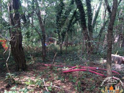Einsatzfahrzeuge an der Einsatzstelle 