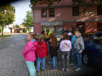 Foto des Albums: Schuljahresbeginn- Achtung Autofahrer