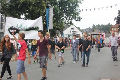 Foto des Albums: Wiesenfest (18. 07. 2015)