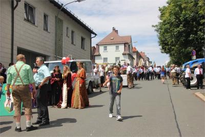 Foto des Albums: Wiesenfest (18. 07. 2015)