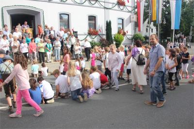 Foto des Albums: Wiesenfest (18. 07. 2015)