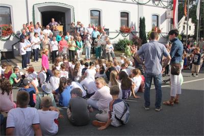 Foto des Albums: Wiesenfest (18. 07. 2015)