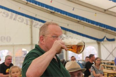 Foto des Albums: Wiesenfest (18. 07. 2015)