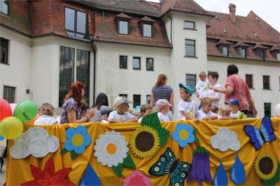 Foto des Albums: Wiesenfest (18. 07. 2015)