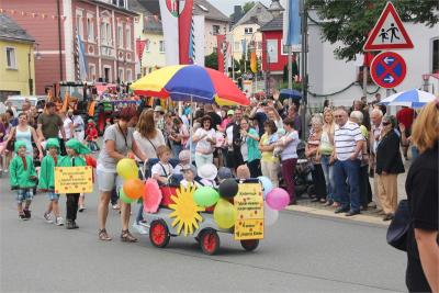 Foto des Albums: Wiesenfest (18. 07. 2015)