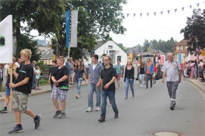 Foto des Albums: Wiesenfest (18. 07. 2015)