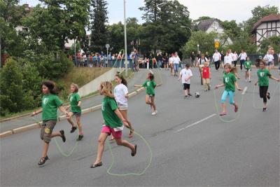 Foto des Albums: Wiesenfest (18. 07. 2015)