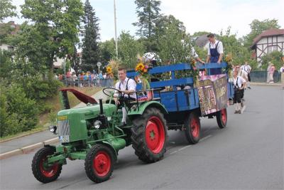 Foto des Albums: Wiesenfest (18. 07. 2015)