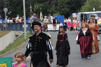 Foto des Albums: Wiesenfest (18. 07. 2015)