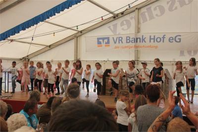 Foto des Albums: Wiesenfest (18. 07. 2015)